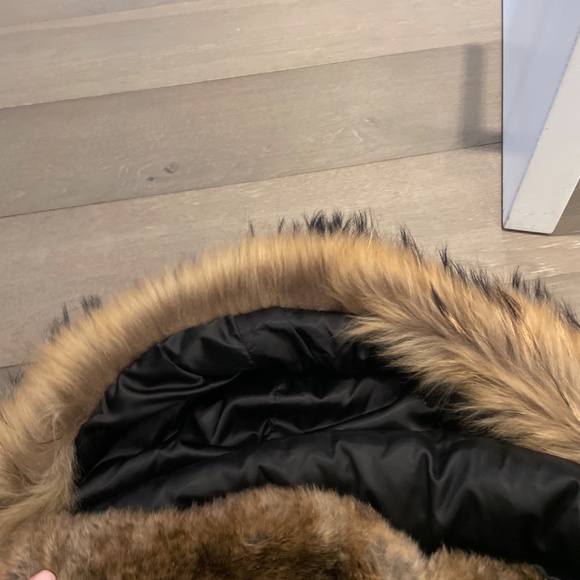 Andrew Marc winter goose down puffer with double fur hood and collar - Picture 3 of 7